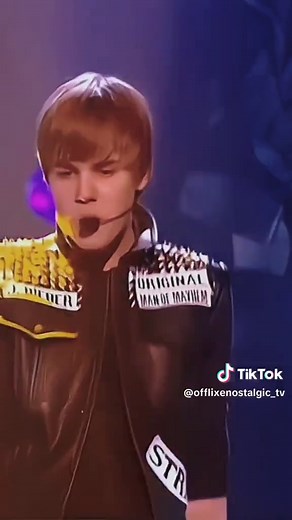 @Justin Bieber - Somebody to Love🥹LIVE!!#offlixenostalgic_tv #justinbieber #2010sthrowback #nostalgia #fyp #justinbieberperformance #childhoodmemories #justinbieberfan #nostalgic #2010s