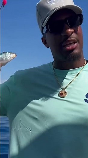 These Jameis Winston clips are legendary 😂 (via NFL, @garlandgillen/X, @fox8nola, CBS)