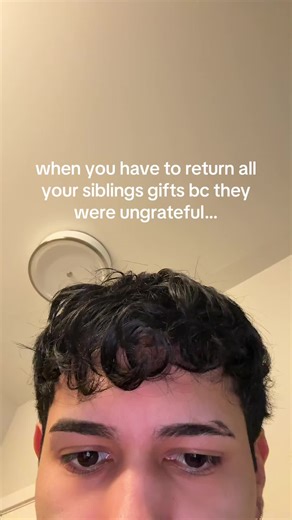 mind you i got my sister pink beats studio pros and she didnt like the color because they would get dirty, my older brother didnt like the size of essentials hoodie i got him (it fit fine🙄) and my little brother didnt want a $50 fortnite gift card so i have to get another $50 roblox gift card ( he got 1 already 😭) #christmasfail #christmas #reactions #ungrateful