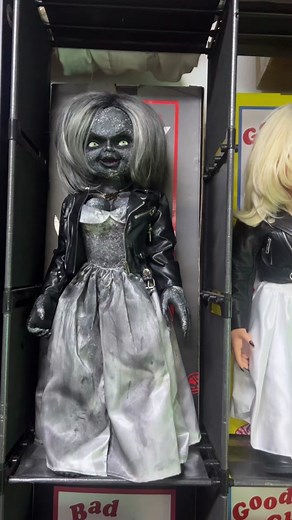I love it, I love it, I Loooooovvvveeeee it ! 😍🔥 #Chucky #Chuckydoll #Giveaway #horror #Glen #Tiffany #customdoll #brideofchucky #seedofchucky #childsplay #scarymovie #scary #horrortok #spooky #collector #collection #Chuckytvseries #capcut #horrormovies #fyp #fypviral