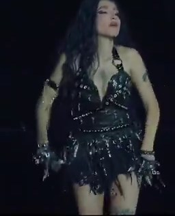 La nueva era: “No_Vayas_A_Responder_Cuando_La_Quimera_Llama.mp3” contará con 4 alteregos y ya nos presentó al primer personaje llamado “ChoCho” con una estética dark y mala