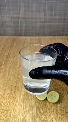 Mix baking soda with lemon | Healthy Tips
