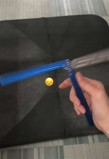 basic tricks practice…#balisongtrainer #beginner #balisongtricks #balisong #fyp