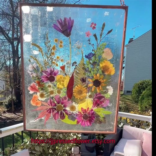 Pressed flower frame #driedflower #flowers #pressed flower #art