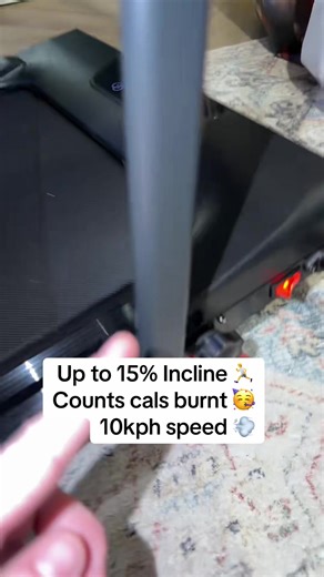 Up to 15% incline on this UMAY Treadmill with a 10kph speed - this treadmill will show cals burnt, time, distance and speed of your workout #TiktokMadeMeBuyIt