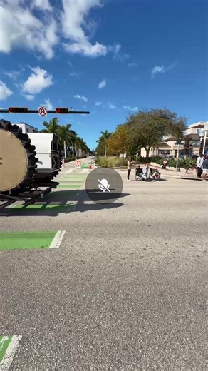 Swamp Buggy Races on Reels