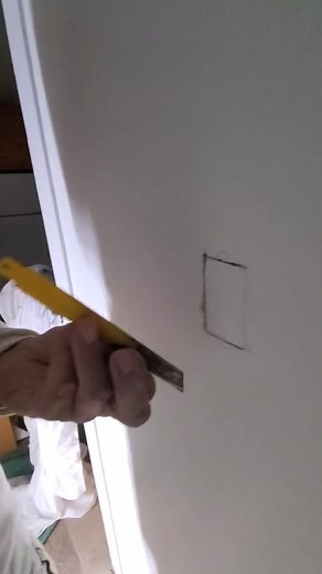 Cutting Drywall with a Reciprocating Saw