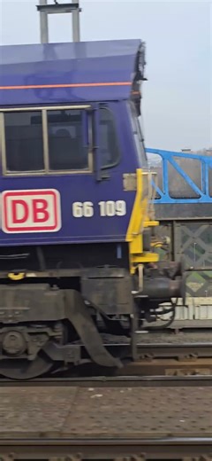DB Class 66 EMD 66 109 "Teesport Express" crossing the Tyne