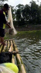 26K views · 209 reactions | Fishing nets at the Saguling Hydroelectric Power Plant, West Java, Bandung, Indonesia #castnet | Nandang Safaat | Facebook