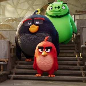 She’s a born leader who’s ready for anything! Meet Silver aka. Rachel Bloom in The #AngryBirdsMovie2, in theaters Tuesday! | AMC Theatres