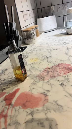 Clean the Kitchen with me 🫧🧽🏡 #cleaninghacks #kitchen #cleanwithme #cleaning #love