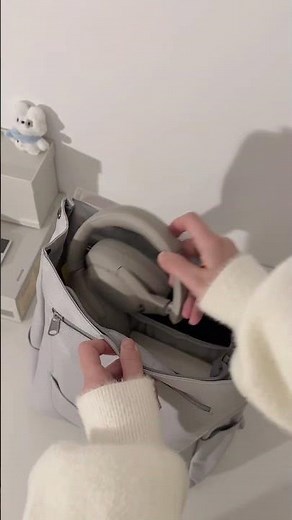 Let's pack my uni bag #mah #unboxing #packwithme #whatsinmybag #trendingshorts#pinterestgirl #fyp