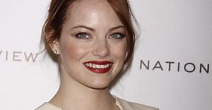 Emma Stone Sings Original Song on SNL