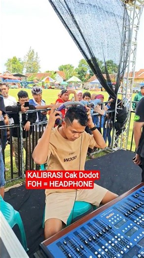 suara Headphone = suara FOH