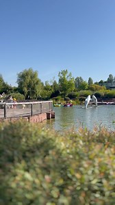 Sommerzeit ist FunPark Zeit ☀️⛱️ Es ist heiß! 🔥 Bei uns findet ihr überall spielerische Abkühlungmöglichkeiten. 💦 Ganz wichtig: Vergesst nicht, Badeklamotten und Wechselkleidung mitzubringen. 🩳🩱 #playmobilfunpark #playmobil #funpark | Playmobil-FunPark