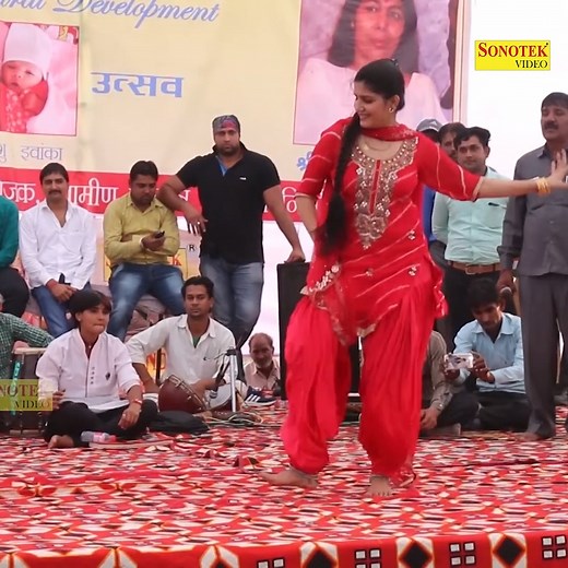 1.4M views · 67K reactions | Sapna Dance - English Mediyam_इंग्लिश मीडियम I Sapna Chaudhary I Haryanvi Dance I #sapna #SapnaDance #sapnachaudharydance #sapnachaudharyharyanvi #sapnachaudhary #dance | Sonotek | Facebook