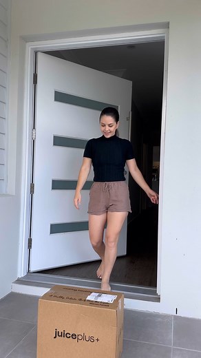 1.9K views · 14 reactions | Chloe can’t get enough of our Chocolate Complete – want to know why, keep watching! Chocolate Complete, is a healthier alternative to chocolate that the whole family will love! This versatile chocolate powder can be added to your favourite milk for a healthy and nutritious drink or you can create many tasty treats (check out yesterdays chocolate brownie post!) | Juice Plus+ | Facebook