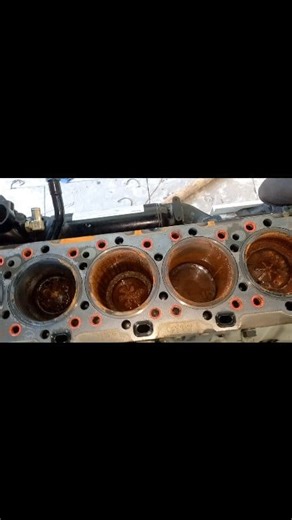 17K views · 330 reactions |  “Why is there water in the piston liner? Overhauling a CAT C15 Diesel Engine – and we just found a major problem ️ #tayeb_power_engineering #mechanic #mechaniclife #DieselMechanic #C15Overhaul | Tayeb Power Engineering | Facebook