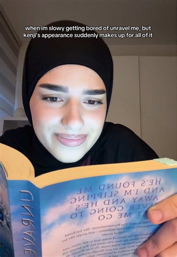 and yeah, my books do start glowing when he appears. - #shatterme#kenjikishimoto#booktok#book#aaronwarner