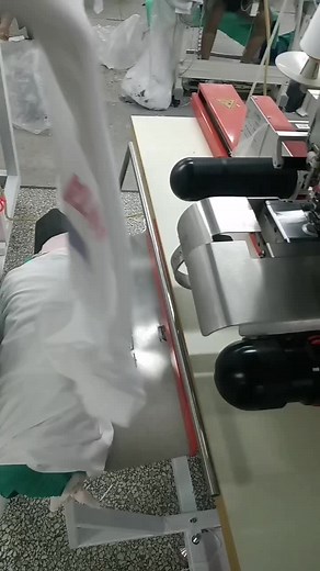 FDK Automatic Hem Rolling Machine #FDKautomaticpocketsealingmachine#automaticshirtsleeveplacketsewingunit#Placketopeningmachine#automaticcollarandcufftopstitchingsettetmachine#Automaticdartpleatingmachine#automaticbottomhemmingmachine#automaticoverlocksewingmachine#Automaticelasticattachingmachine#heattransfermachine#multineedlesewingmachine#fdk#Fdksewingmachine#GarmentFactory#heatpressmachine#heattransfermachine#automaticsewingmachines#industrialsewingmachine#fullyautomaticsewingmachine#fdkauto