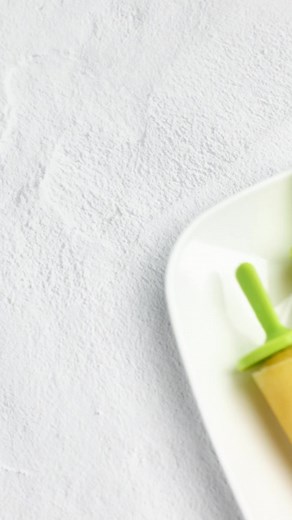 Keto Banana Daiquiri Ice Pops 🍌 | Olivia Wyles - Real Life Recipes