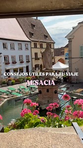 ¡Viajericos! Son consejos para el viaje a Alsacia, uno de esos destinos que parece sacado de un cuento. Y para los perezosos que no tienen ganas de ver el de la guía de Alsacia, va una pequeña guía para organizar vuestro viaje a Alsacia (ideal para 5 días y 4 noches): ✈️ ¿A qué aeropuerto volar? Tienes 3 opciones: Estrasburgo, Basilea o Baden-Baden. Los dos primeros están a unos 50 min de Colmar, el tercero a 1h30 aprox. 🏡 ¿Dónde hacer base? Para mí, lo más cómodo es Colmar. Está bien situado, 