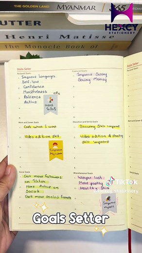 365 Planner & Diary: Manage Your Year & Memories