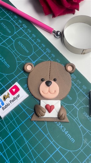 Chef Bablu Padiyar | Fondant Artist | Cake Artist | Sugercraft on Instagram: "Valentine’s day Teddy | How To Make Valentine’s Day Fondant Teddy Bear | fondant cake topper @bablu_padiyar #teddybear #fondantteddybear #bear #bakery #gurgaonbakery"