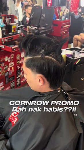 @MAD_KHAN pon datang sini nak buat cornrow, korang bila lagi?? Promo dah nak habis dah ni 😆 . Geng ai team mana pulak nk buat lps ni hihi 🤭 . Done by @Anqaqil ✅ . #rambutraya #braidskl #cornrowkl #barberkl #ramadanpromo
