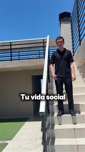 Inmobiliaria | Bienes Raices | Constructora on Instagram: "🏊‍♂️ Viví como en un Hotel todo el año. Este edificio en Santa Fe 1335 tiene los amenities que buscás. Disfrutá sin salir de casa: ☀️ Piscina y Solarium. 🍖 Quincho con Asador. 🏋️Gym 🏙️ Terraza propia en tu departamento. Ideal para disfrutar el verano tucumano con amigos. 📲 Agendá tu visita tocando el botón."