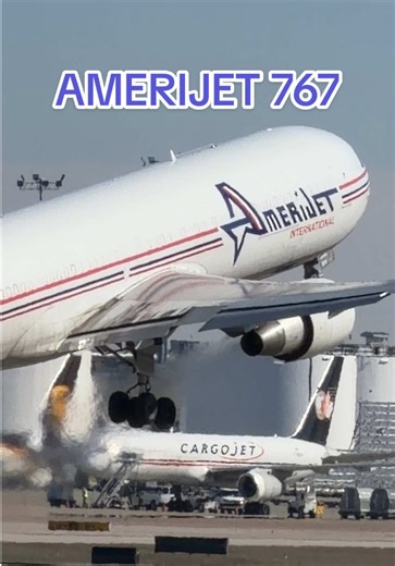 Amerijet 767-300 Takes Off with Heavy Blasts at Louisville