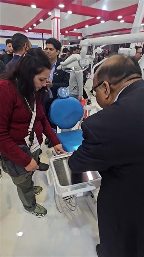 lifestyles of DentalExpo, DentalChairs, DentalEquipment, ClinicDesign, DentistLife, TradeshowTour