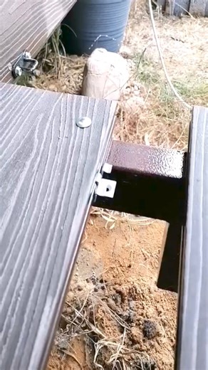 Great staircase floor decking installation hint #construction #building #engineering #engineer #CivilEngineering #diy #fyp #viral #reels | VIP construction tips