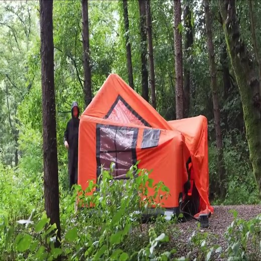 Camping in the Rain with New Inflatable Tent #bushcraft #solocamping #hottent #heavysnow #survival