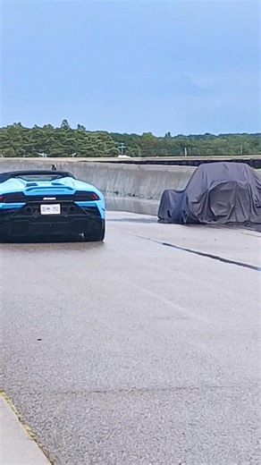 Super Sports Cars - Watch the acceleration of super sports cars. | Torontoautoshow