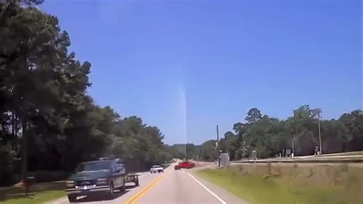 Another view of the fireball. This is over Atlanta, GA...☄️📸 Daniel Bonds | The Chris Nelson Company