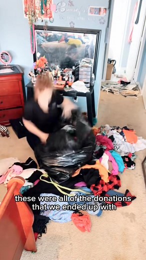 For a step-by-step guide to declutter and organize your home for good go check out my Declutter Kit link in bio or KayleenKelly.com ✨ #Organizing #organizingtips #declutter #decluttering #decluttertips #declutterwithme #professionalorganizer #decluttercore #decluttercoremethod #howtodeclutter #howtoorganize #cleaning #olympia #seattle #tacoma #olympiaorganizer #seattleorganizer | Kayleen Kelly Home Organizing