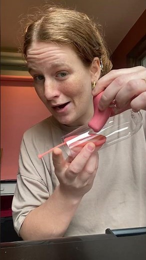 Should your menstrual disc string stick out?