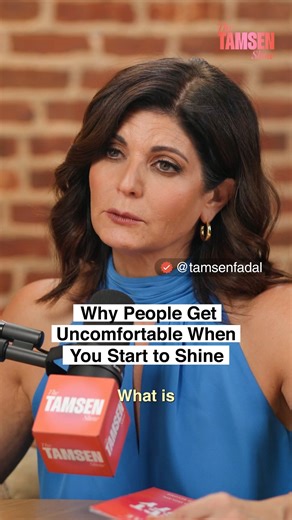 Author Anna Runkle shares why your healing and “light” can actually make others uncomfortable, and how to recognize what someone’s reaction to your growth really means. 🧡 Listen to the full episode of The Tamsen Show here 🎙🧡 https://open.spotify.com/episode/48t6oQM5rHrvkIJtq0Mv6e | Tamsen Fadal