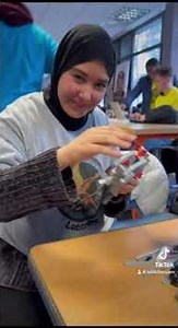 Des élèves ingénieurs de Polytech Angers avec leur robot Fablab