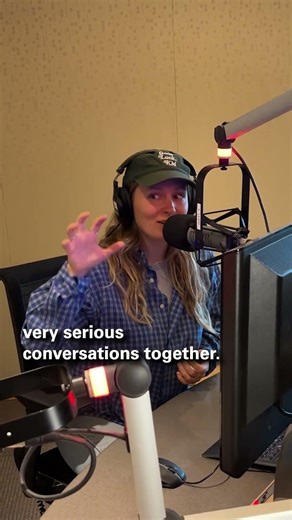 ‪@thebandjoseph‬ talk about their band changing from a trio to a duo #indiepop #duoband #shorts