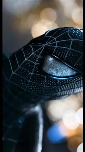 SpiderMan 3 the alien Venom symbiote bonds with Peter first giving him a black suit & boosted powers