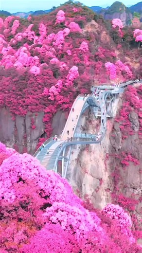 Ruyi Bridge in China - Beautiful Nature Views