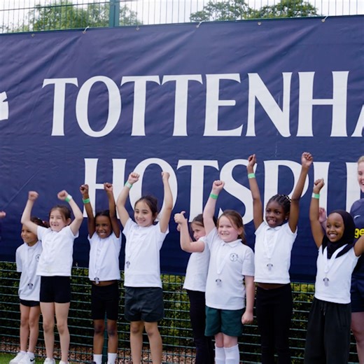38K views · 686 reactions | "It's so important we are engaging with the local area and offering opportunities." This girls-only Football Development Programme session brought children from nearby to Hotspur Way, where they met the one and only Ledley King ⚽️ | Tottenham Hotspur | Facebook