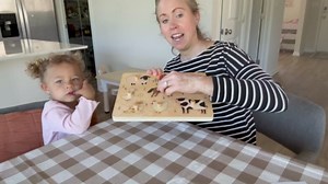 Freniland Farm Sound Puzzle for Toddlers, Wooden Farm Animal Puzzle with Realistic Sounds, Montessori Learning Toy for 18M+