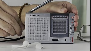Amazon.com: LEOTEC AM FM Transistor Radio Portable Small Shortwave Radio, 2 AA Battery Operated with Long Lasting Radio, Pockets Radio with Earphone Jack, Bass Speaker : Electronics