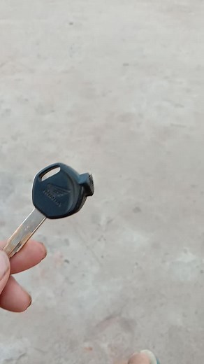 Unlocking Your Honda: Key Fob Operation Guide