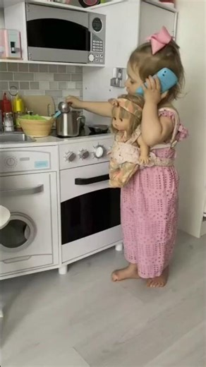 Junior MasterChef: Roti Making Level 100! 😃 #shots #viral