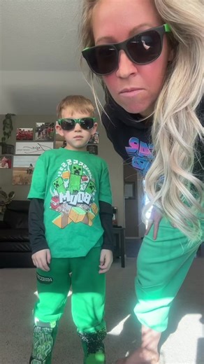 Dance Trend: Somebody That I Used To Know Challenge