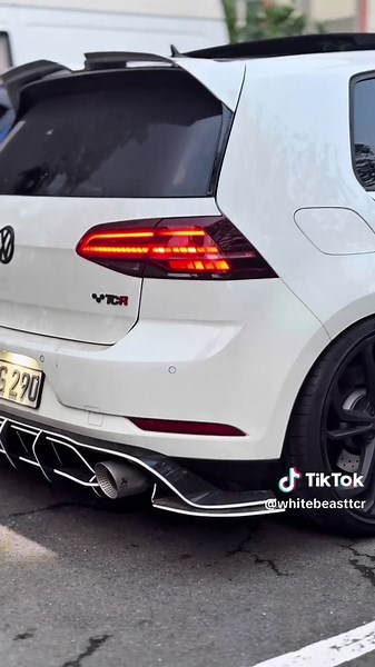 Cold Start of V12 SVJ Swap Golf TCR - A Stunning Sound